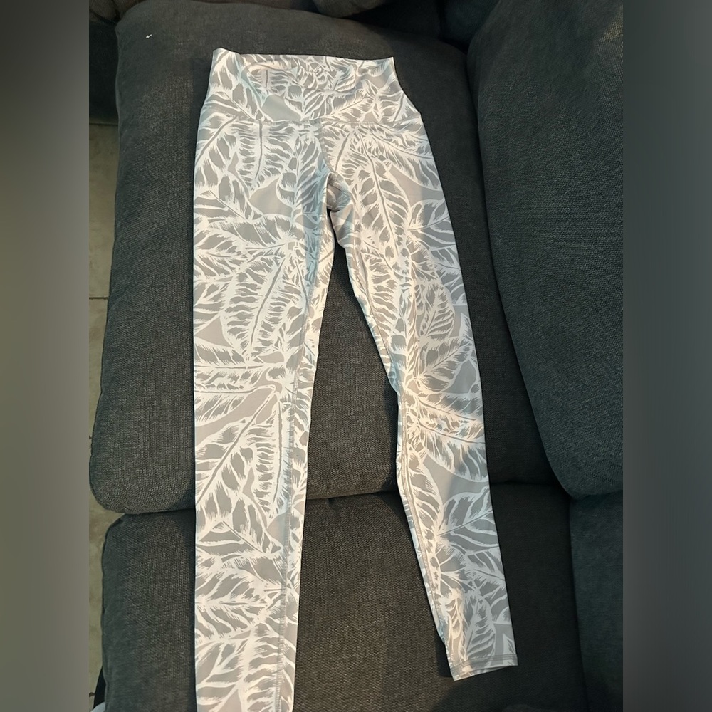 ALO leggings